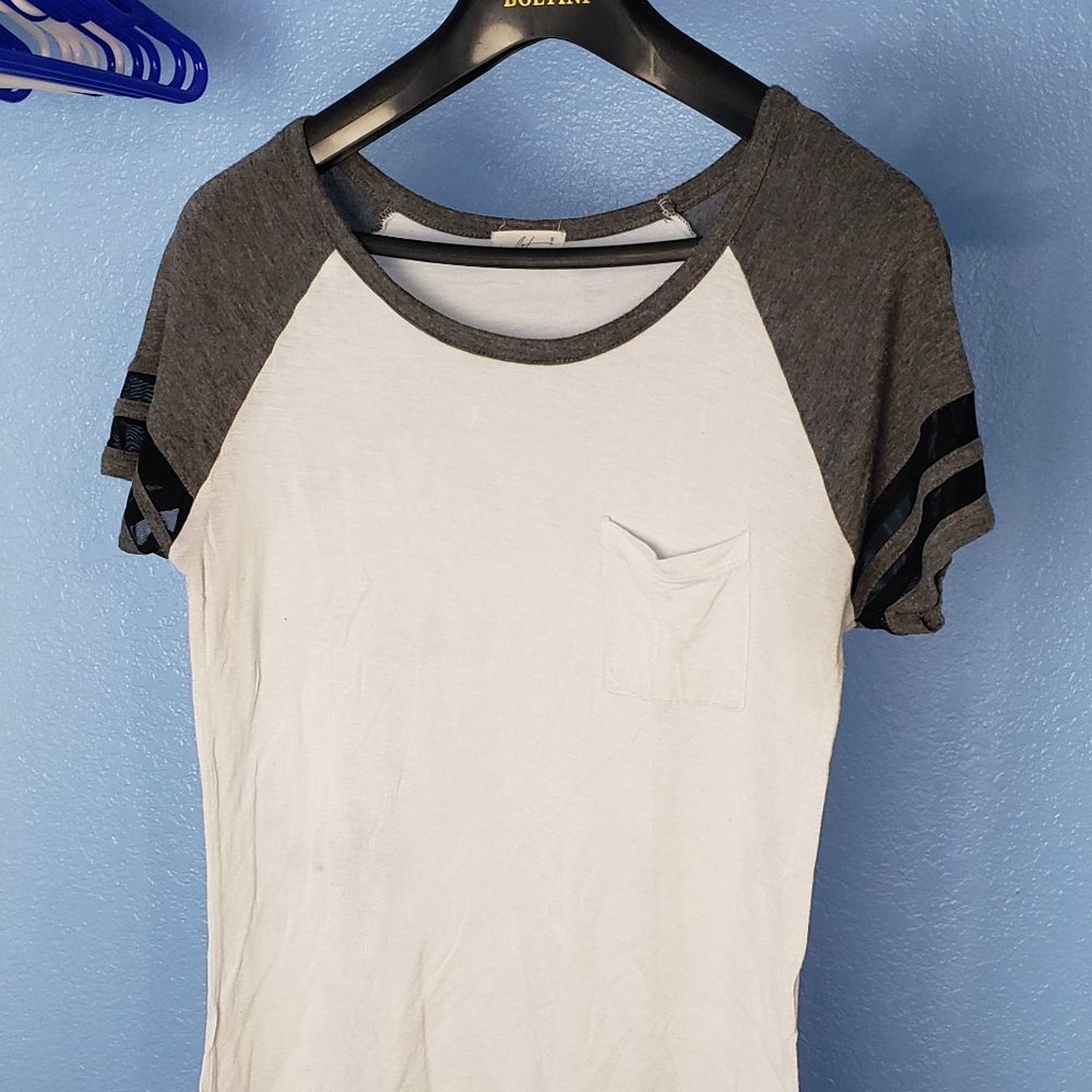 Woman's casual tee